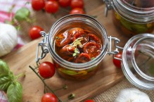 Suszone pomidory, aromat i smak na dłużej