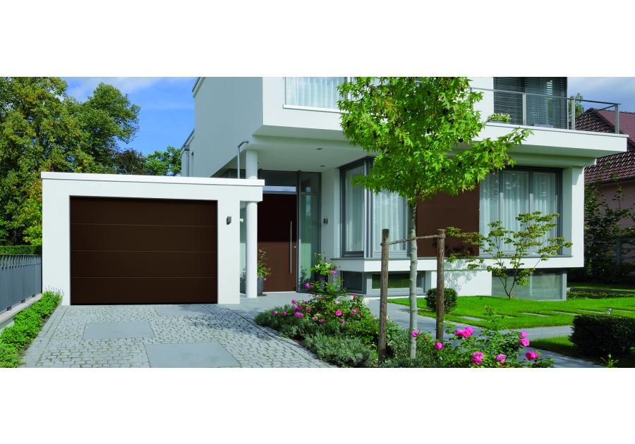 Zdjęcie: Brama garażowa segmentowa automatyczna IsoMatic brąz 250x212,5 cm HORMANN