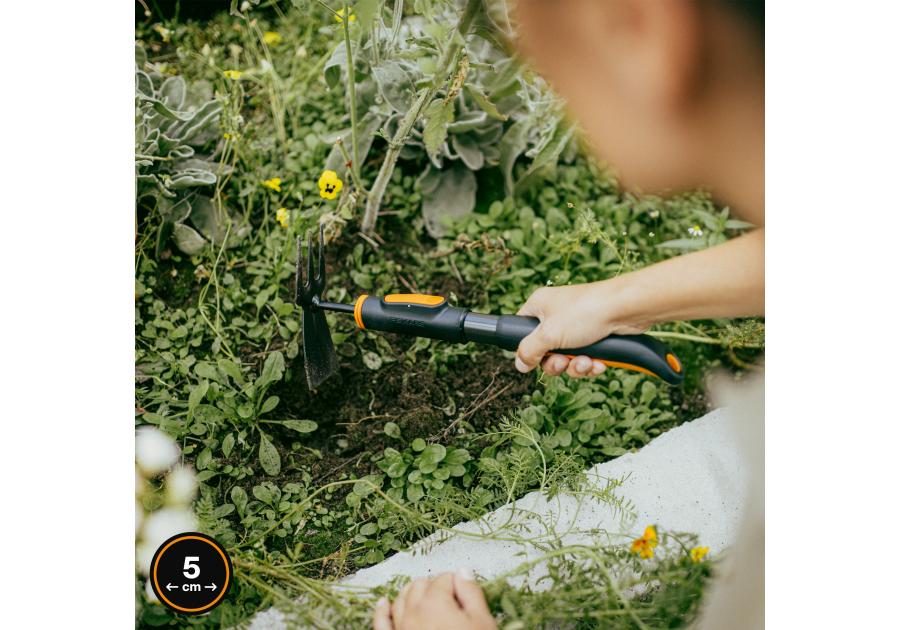 Zdjęcie: Motyczka ogrodowa z widełkami, głowica One Click FISKARS