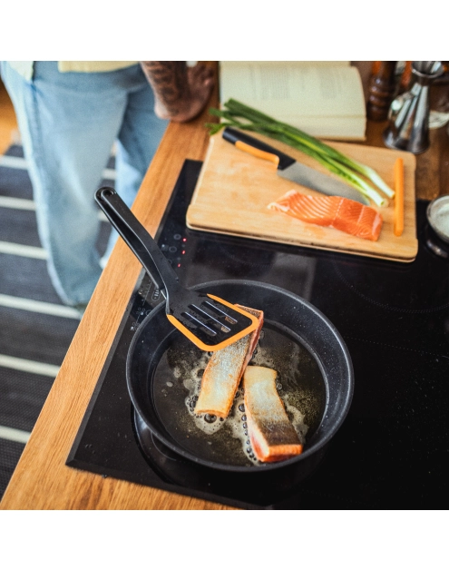 Zdjęcie: Szpatuła do przewracania FISKARS