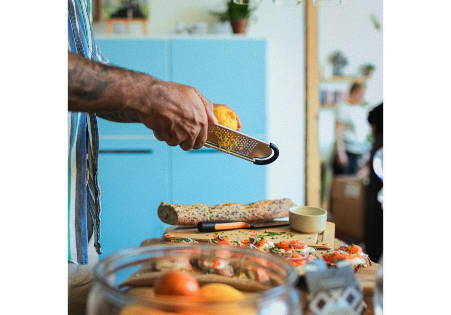 Zdjęcie: Tarka z drobnymi oczkami FISKARS