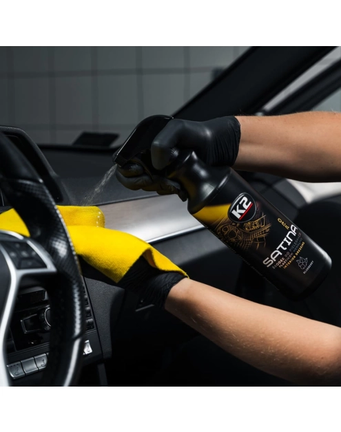 Zdjęcie: Środek do pielęgnacji plastików wewnątrz Satina Pro Blueberry 1 L K2