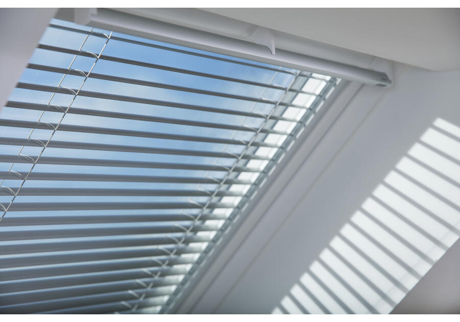 Zdjęcie: Żaluzja PAL M08 7057S VELUX