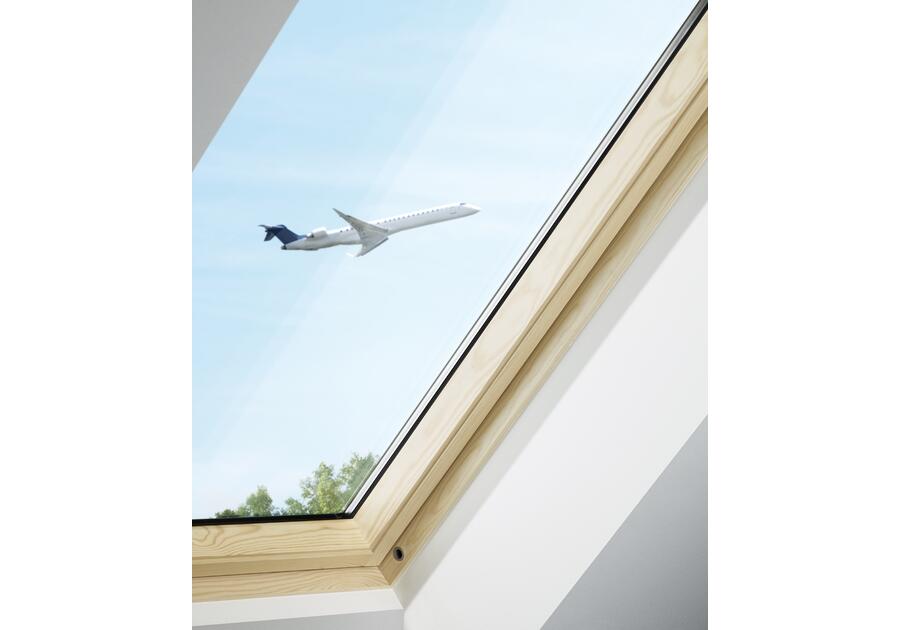 Zdjęcie: Okno GGL 3066 drewniane otwierane u góry, 94x140 cm VELUX