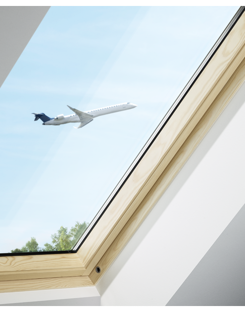 Zdjęcie: Okno GGL 3066 drewniane otwierane u góry, 94x140 cm VELUX