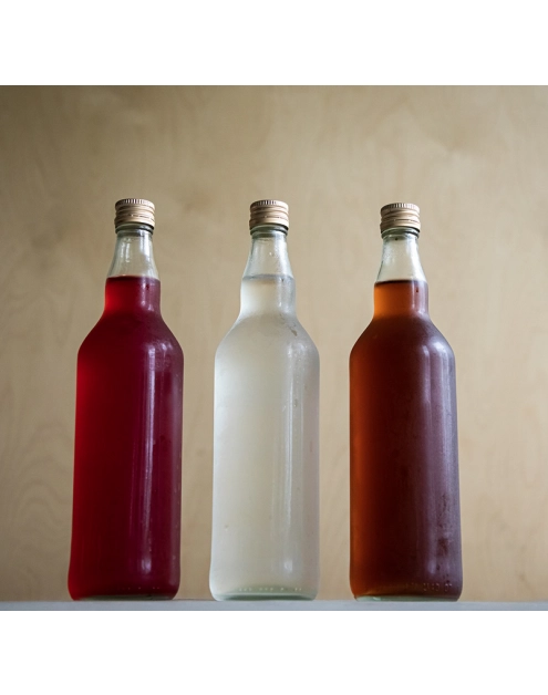 Zdjęcie: Butelka 700 ml na wódkę z zakrętką 631406 BROWIN