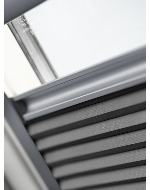 Zdjęcie: Roleta zaciemniająca energooszczędna FHC M06 1047S podwójnie plisowana VELUX