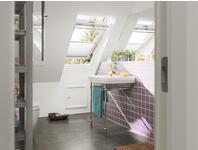 Zdjęcie: Okno GGU 0068 drewniano-poliuretanowe otwierane u góry, 94x140 cm VELUX