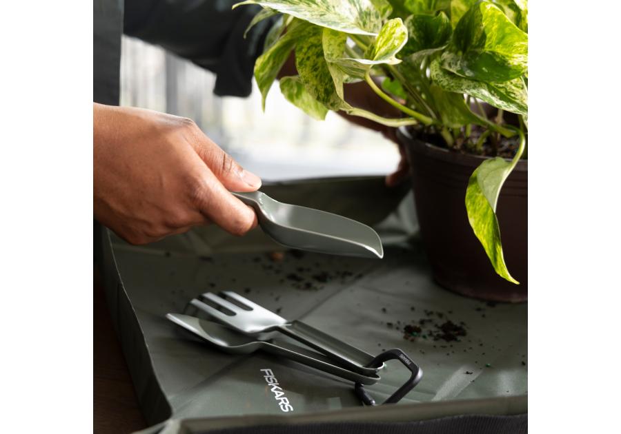 Zdjęcie: Zestaw metalowych narzędzi do sadzenia roślin Plant Care 3 sztuki FISKARS