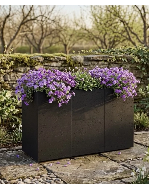 Zdjęcie: Kwietnik Karo 900x300x600 mm beton recycled, czarny LAMELA