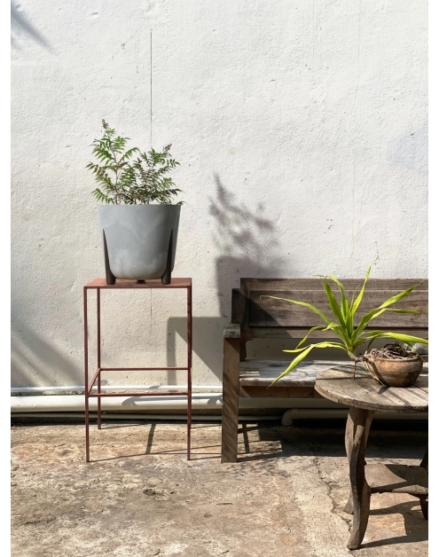 Zdjęcie: Donica Frida 300 mm Eco recycled, szary beton LAMELA