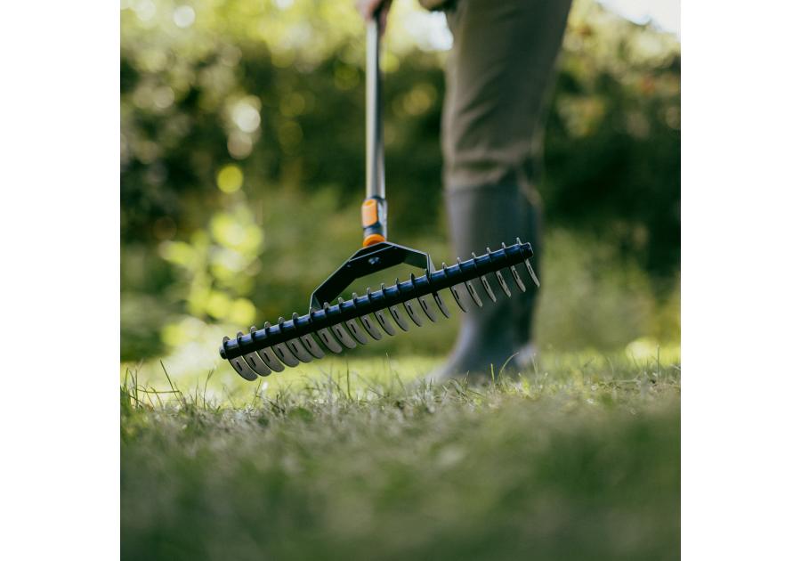 Zdjęcie: Skareator, wertykulator ręczny do trawy głowica One Click FISKARS