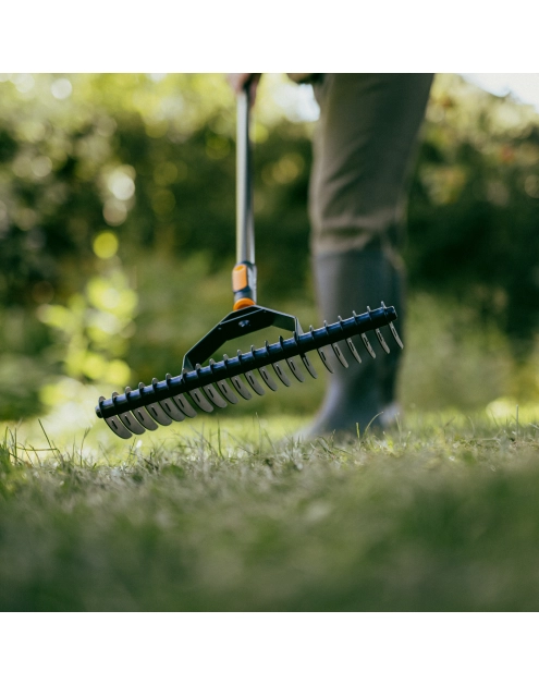 Zdjęcie: Skareator, wertykulator ręczny do trawy głowica One Click FISKARS