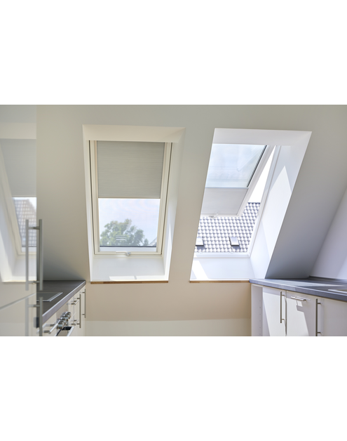 Zdjęcie: Okno GPU 0068 drewniano-poliuretanowe klapowo-obrotowe, 78x160 cm VELUX