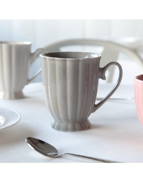 Zdjęcie: Kubek na stopce Curly 310 ml szary AMBITION