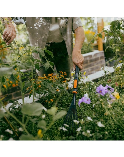 Zdjęcie: Grabie do kwiatów, głowica One Click FISKARS