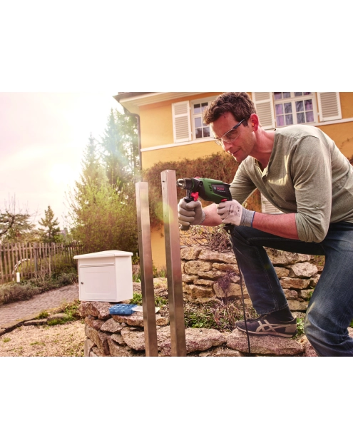 Zdjęcie: Wiertarka udarowa sieciowa 701 W UniversalImpact 650 BOSCH