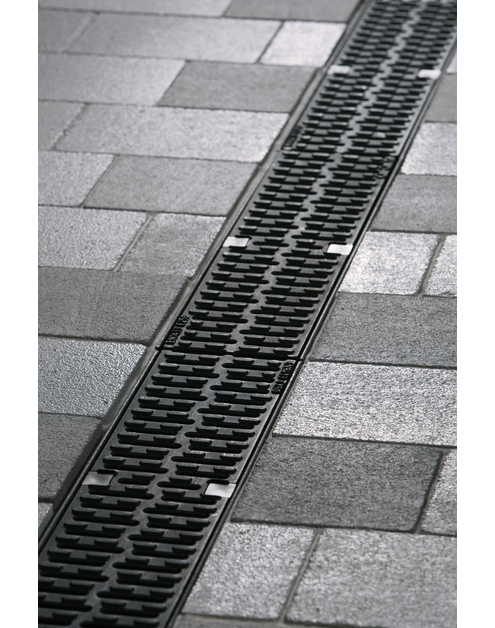 Zdjęcie: Ruszt z żeliwa w poprzeczne mostki 0,5 m - C250 do systemu Multilinie V100 Deckline ACO