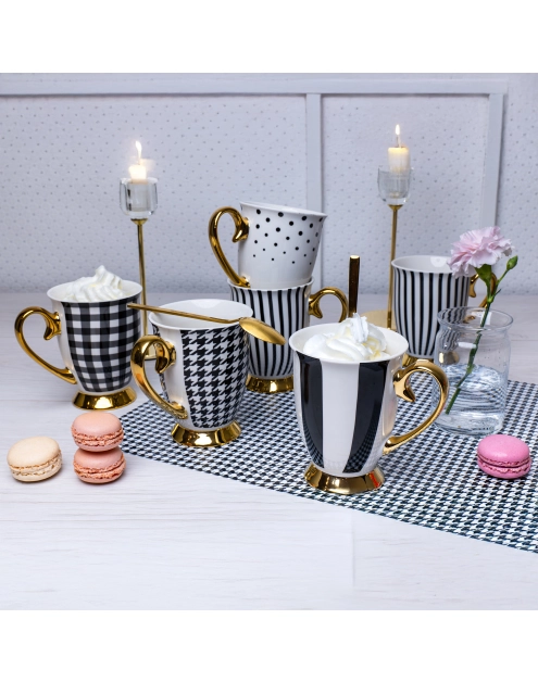 Zdjęcie: Kubek porcelanowy Diana Gold 300 ml paski AMBITION