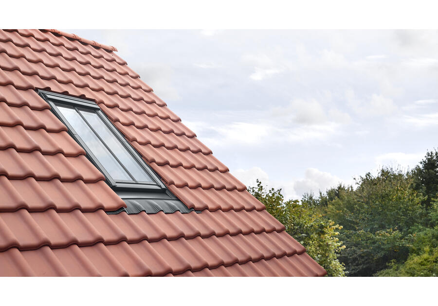 Zdjęcie: Kołnierz pojedynczy EDJ 0000 profilowany do obniżonego montażu, 134x140 cm VELUX