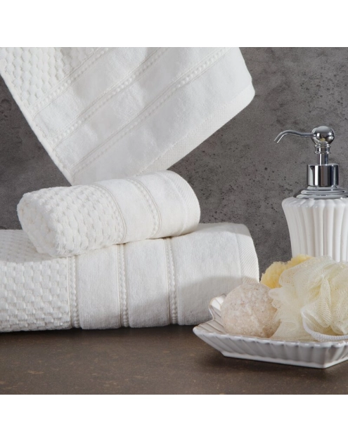 Zdjęcie: Ręcznik Adore kremowy 50x90 cm EUROFIRANY