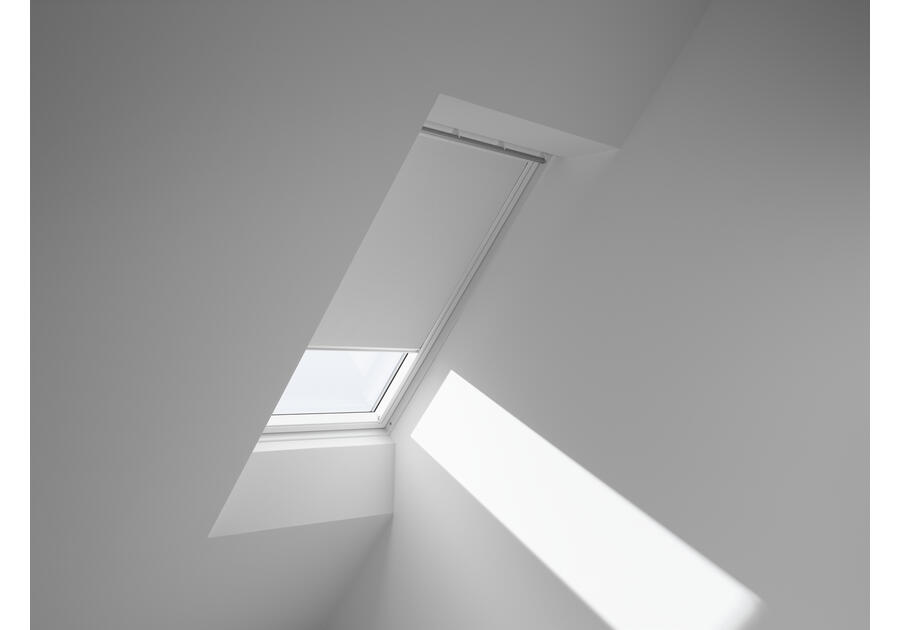 Zdjęcie: Roleta zaciemniająca manualna DKL MK04 1705S VELUX
