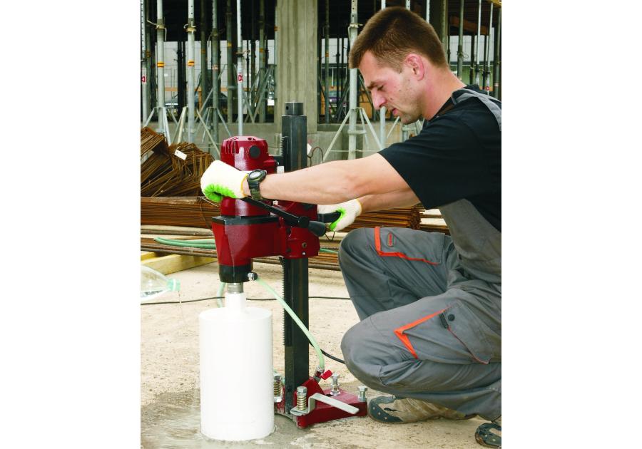 Zdjęcie: Wiertnica do betonu 80-205 mm 2,4 kW DEDRA