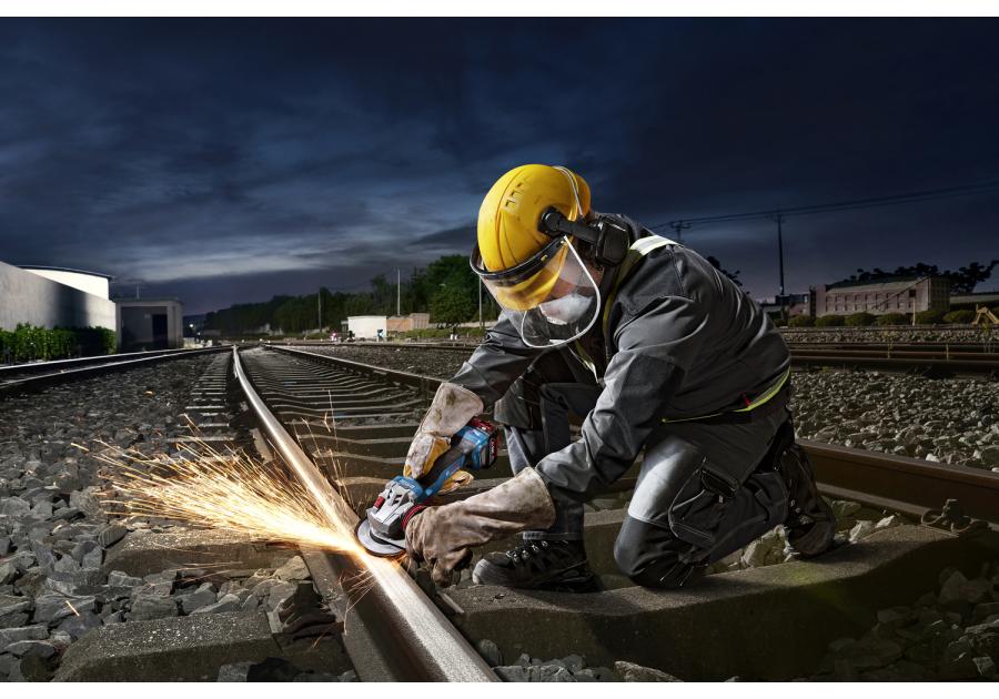 Zdjęcie: Szlifierka akumulatorowa kątowa PRO GWS 18V-11 S BOSCH