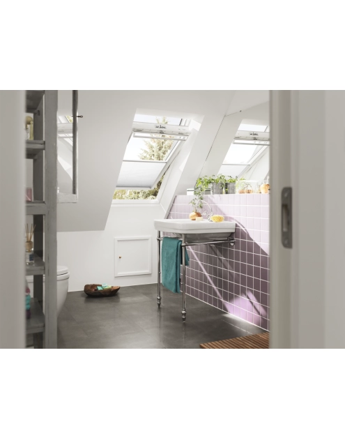 Zdjęcie: Okno GGU 0068 drewniano-poliuretanowe otwierane u góry, 55x78 cm VELUX