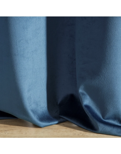 Zdjęcie: Zasłona welwetowa Sena 140x250 cm granatowa na przelotkach EUROFIRANY