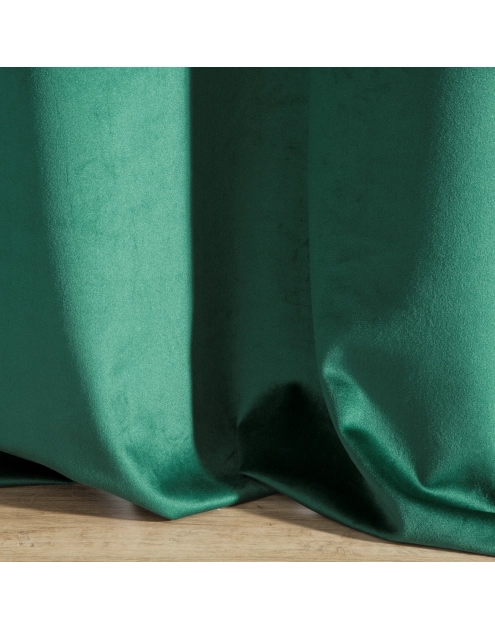 Zdjęcie: Zasłona welwetowa Sena 140x250 cm ciemnozielona na przelotkach EUROFIRANY