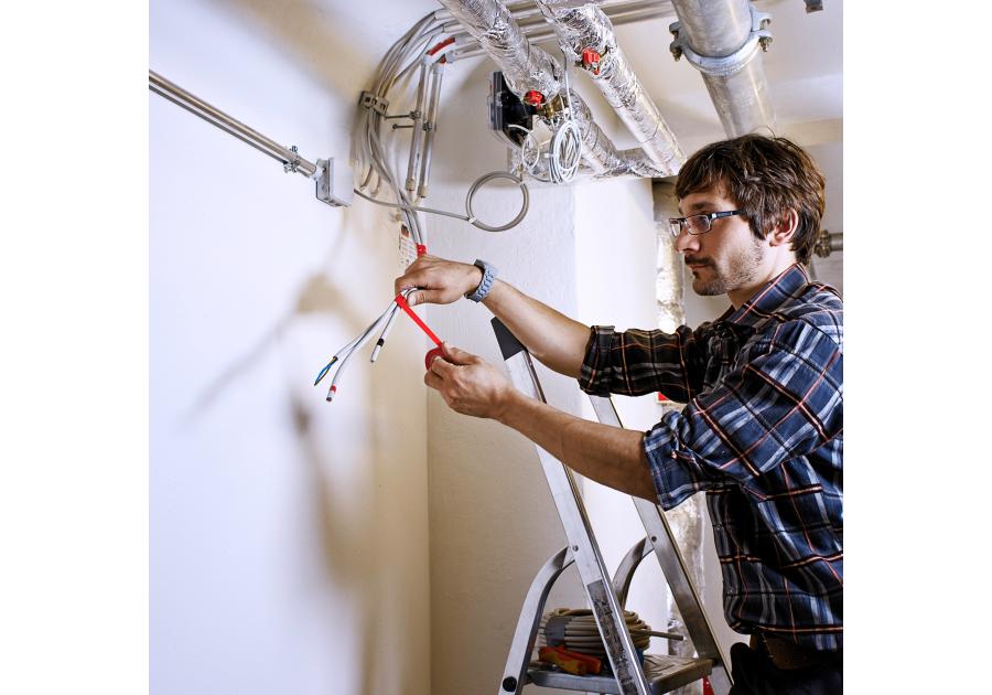 Zdjęcie: Taśma izolacyjna tesa® PVC, do zastosowań elektrycznych, 10m:15mm, czerwona