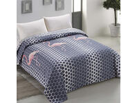 Zdjęcie: Narzuta Flamingo 240x260 cm AMELIA HOME