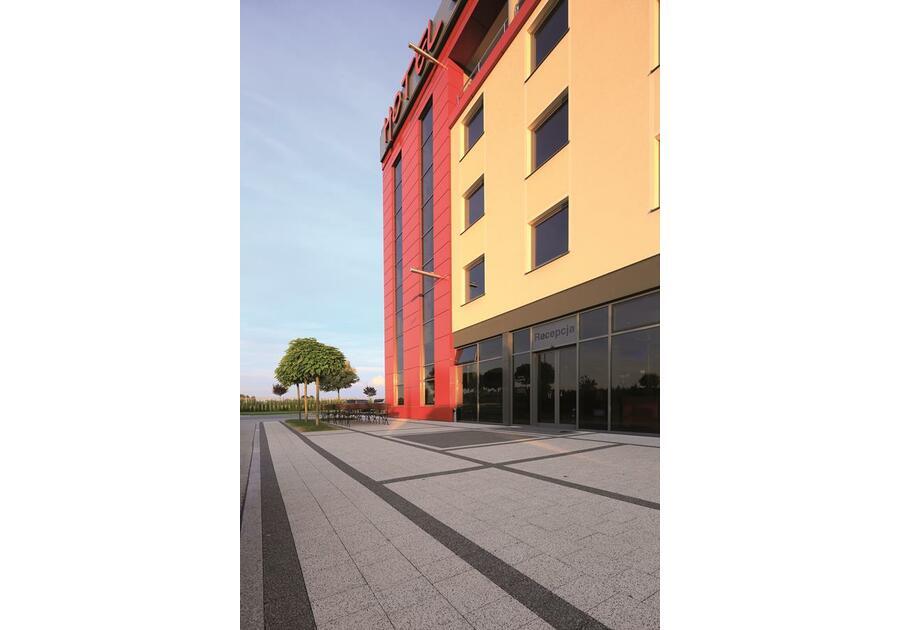 Zdjęcie: Kostka brukowa Complex 6x20x20 cm grafitowy płukana POLBRUK