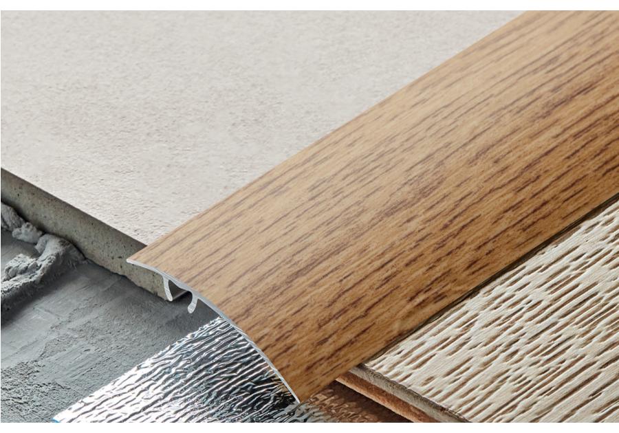 Zdjęcie: Listwa ochronna aluminiowa wcisk 47 mm 0,93 m dąb jasny CEZAR