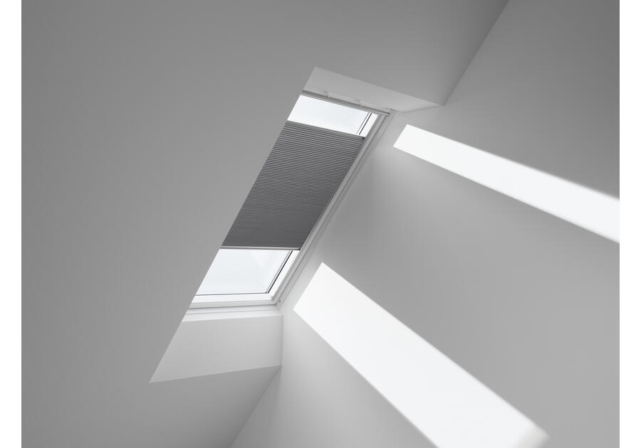 Zdjęcie: Roleta zaciemniająca energooszczędna FHC MK06 1158S podwójnie plisowana VELUX