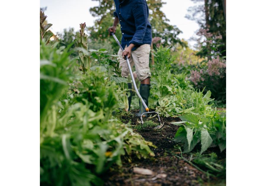 Zdjęcie: Odchwaszczacz prosty Ergonomic wygięty trzonek FISKARS
