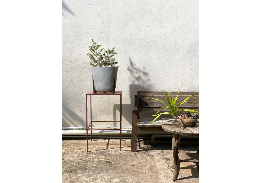 Zdjęcie: Donica Frida 180 mm Eco recycled, szary beton LAMELA