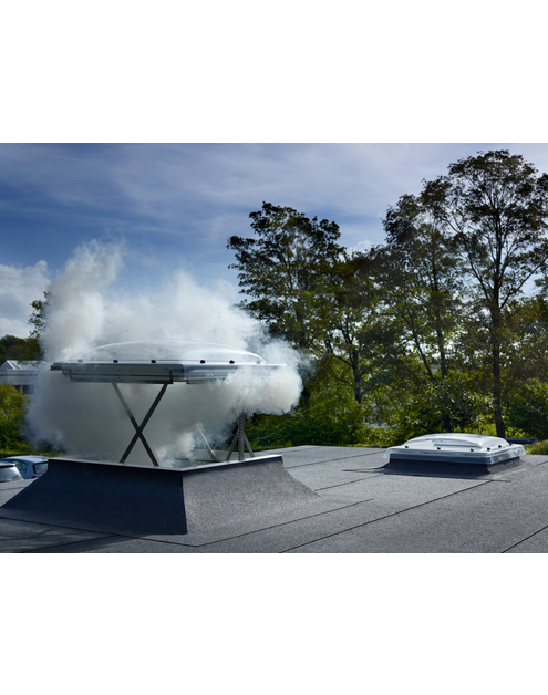 Zdjęcie: Okno do dachów płaskich CSP 1073Q oddymiające, 120x120 cm VELUX