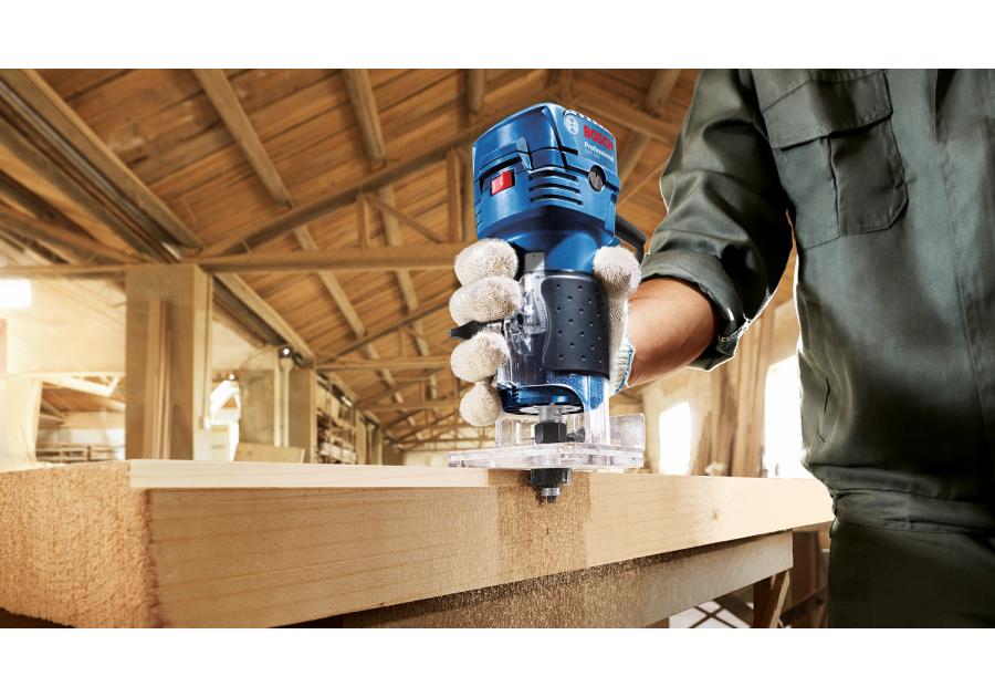 Zdjęcie: Frezarka do krawędzi GKF 550 Professional BOSCH