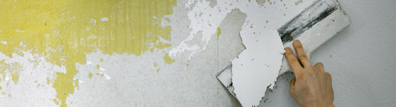 Usuwanie starej farby ze ścian – jak to zrobić?