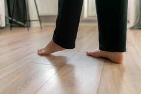 Panele czy deska – co wybrać