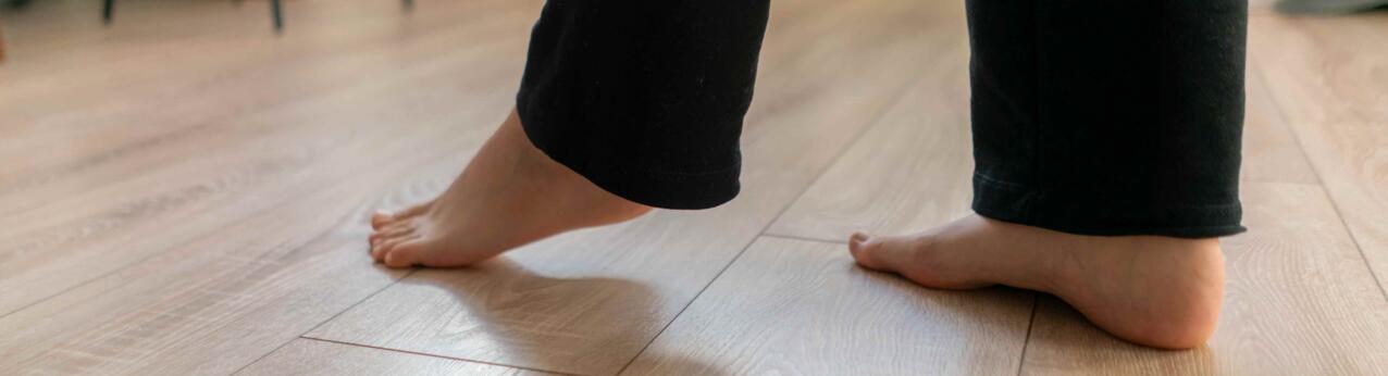 Panele czy deska – co wybrać