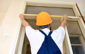 Ościeżnica stała a regulowana