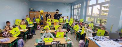 "Bezpieczna droga do szkoły" z PSB Mrówka Krzywiń