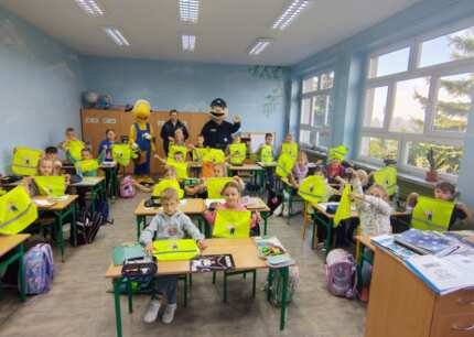 "Bezpieczna droga do szkoły" z PSB Mrówka Krzywiń