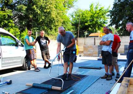 Praktyczne szkolenie dla dekarzy w Mrówce Starachowice