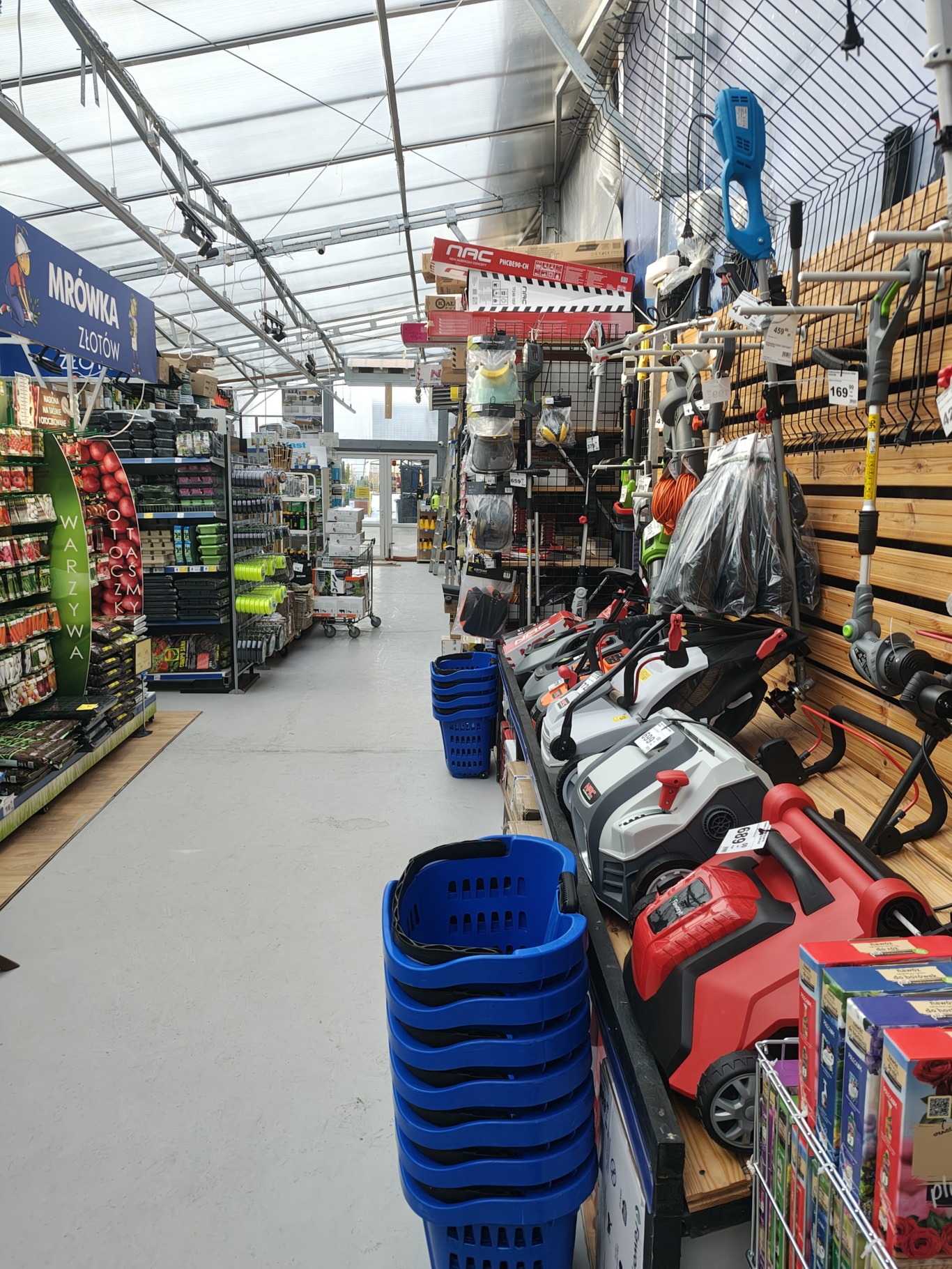 Ogród prawa strona na ogród zew.